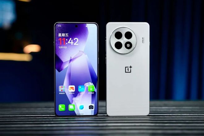 200W!一加Ace5系列“势如破竹”(图2)