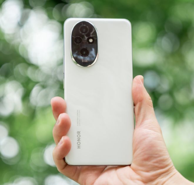 荣耀清仓大促！12GB+512GB仅1444元骁龙芯还有50倍变焦100W快充