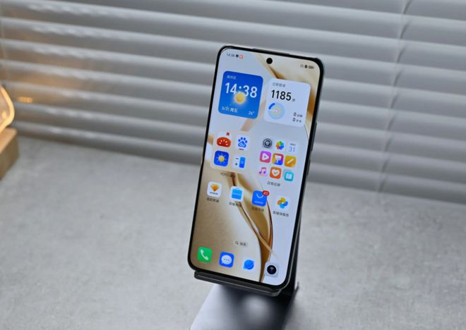 荣耀清仓大促！12GB+512GB仅1444元骁龙芯还有50倍变焦100W快充(图2)