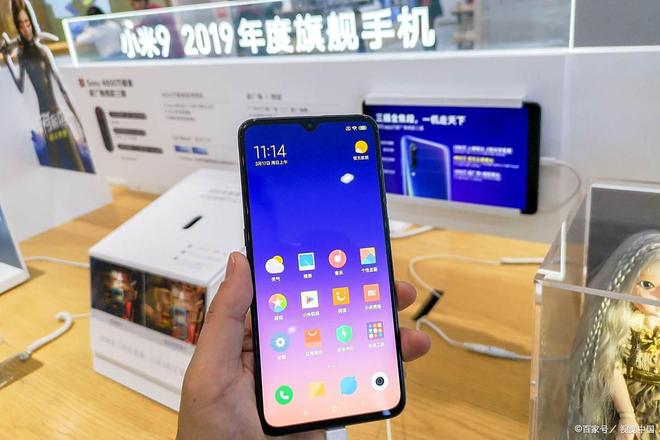 别再当冤种！2025公认诚意机：苹果红米荣耀iqoo闭眼入不亏(图3)